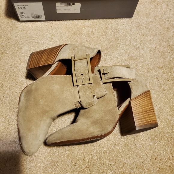 Aquatalia Freddi Cutout Bootie sz 5.5 - Picture 8 of 10
